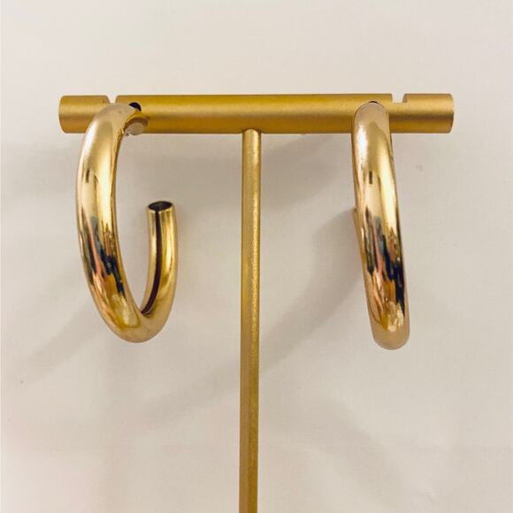 Chunky Hoop Earrings - Picture 2 of 3